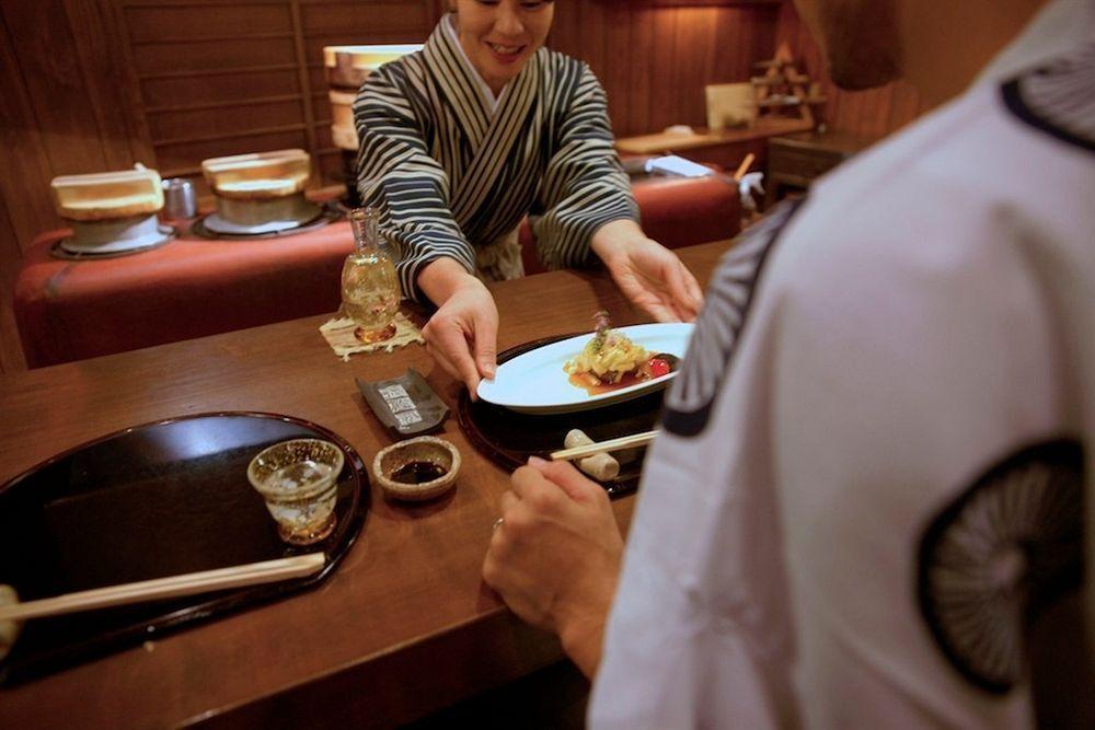 Hotel Hanakoyado Kobe Bagian luar foto
