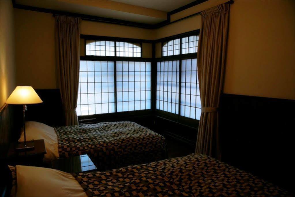 Hotel Hanakoyado Kobe Bagian luar foto